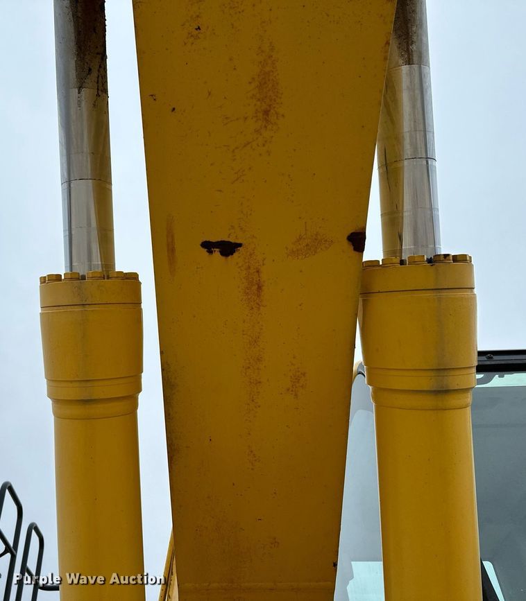 image for item LO9351 2013 Komatsu PC290LC-10  long reach excavator