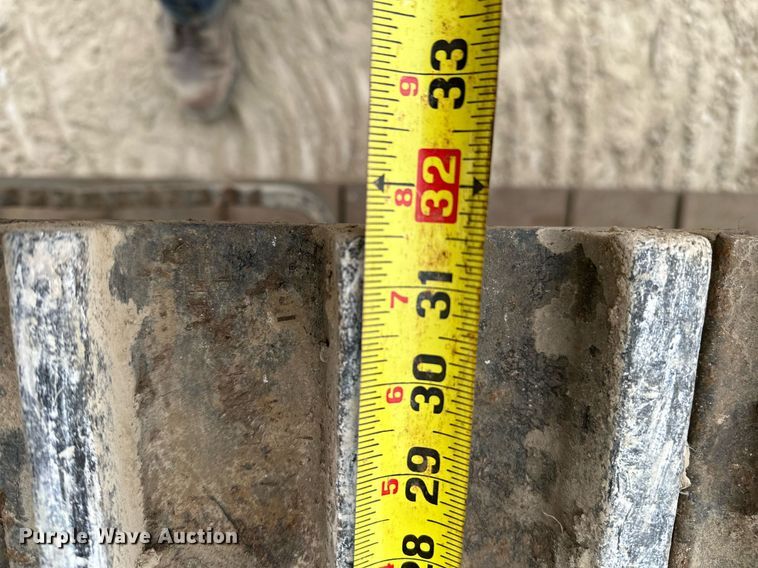 image for item LO9351 2013 Komatsu PC290LC-10  long reach excavator