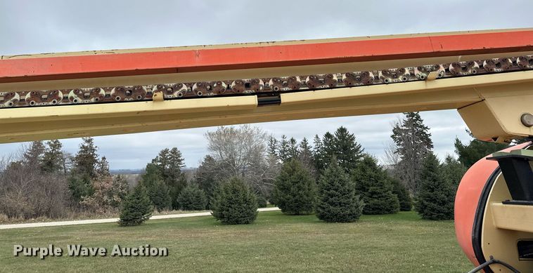 image for item LO9352 2004 JLG 860SJ  boom lift