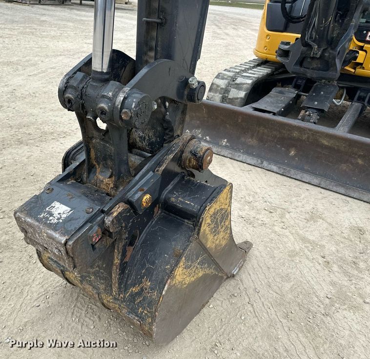 image for item LO9353 2020 John Deere 60G  mini excavator