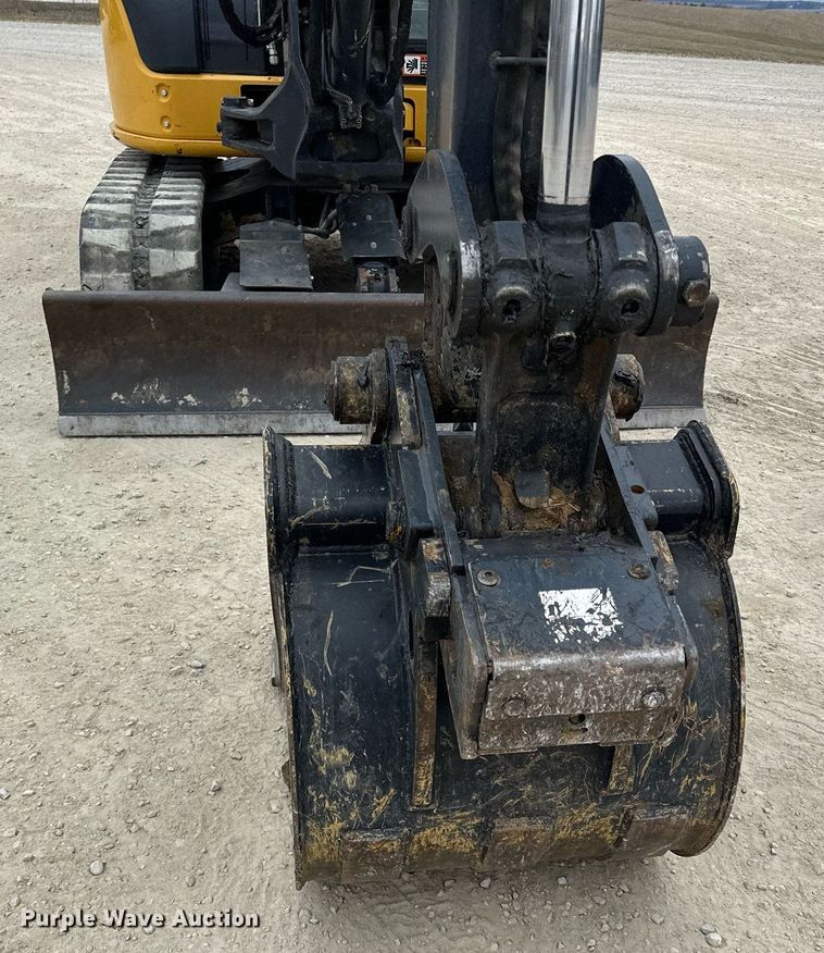 image for item LO9353 2020 John Deere 60G  mini excavator