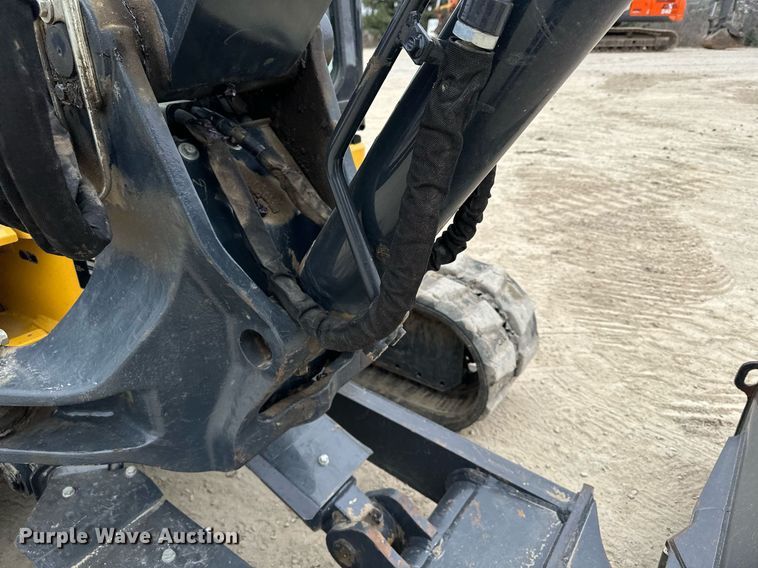 image for item LO9353 2020 John Deere 60G  mini excavator