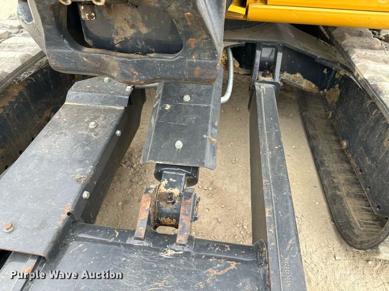 image for item LO9353 2020 John Deere 60G  mini excavator