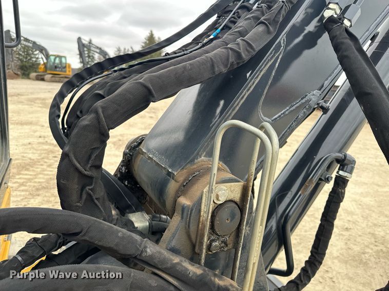 image for item LO9353 2020 John Deere 60G  mini excavator