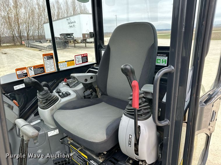 image for item LO9353 2020 John Deere 60G  mini excavator