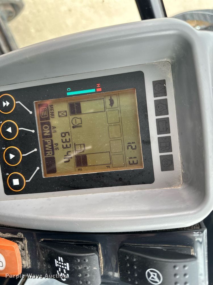 image for item LO9353 2020 John Deere 60G  mini excavator