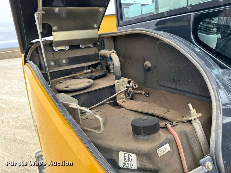 image for item LO9353 2020 John Deere 60G  mini excavator