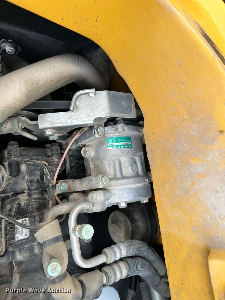 image for item LO9353 2020 John Deere 60G  mini excavator