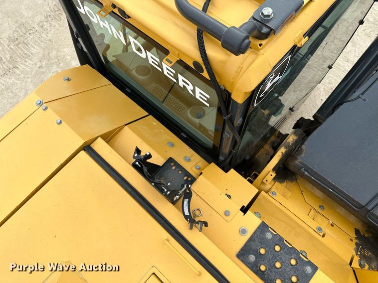 image for item LO9354 2017 John Deere 245G LC  excavator
