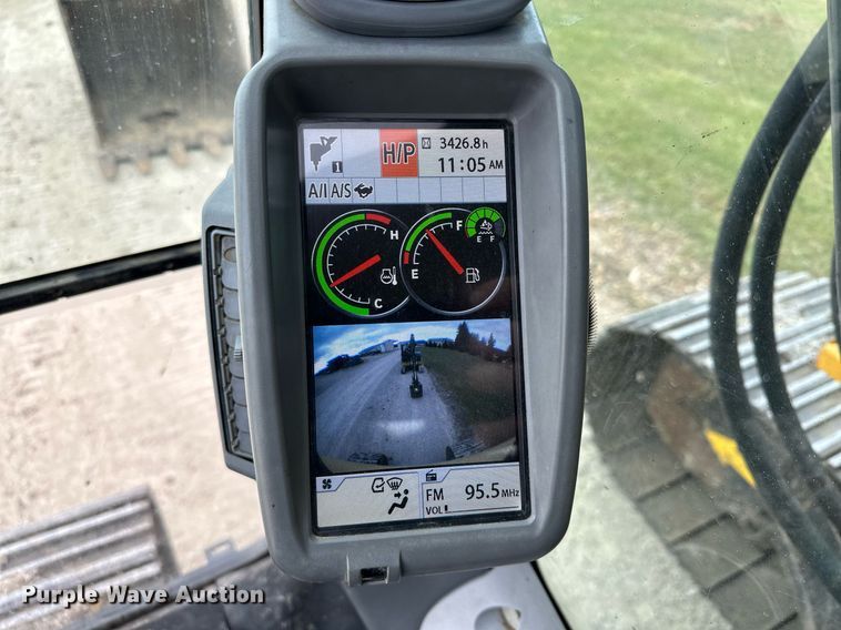 image for item LO9354 2017 John Deere 245G LC  excavator