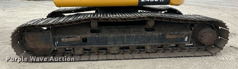 image for item LO9354 2017 John Deere 245G LC  excavator