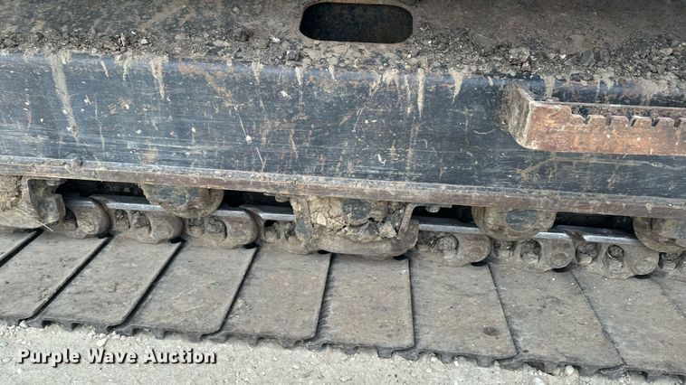 image for item LO9354 2017 John Deere 245G LC  excavator