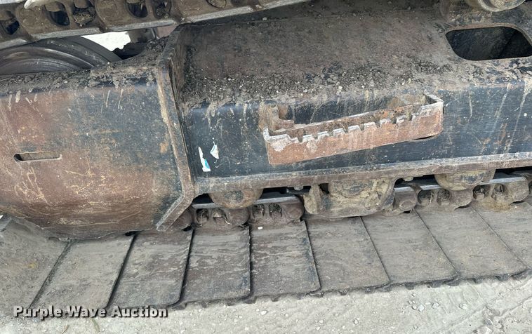 image for item LO9354 2017 John Deere 245G LC  excavator