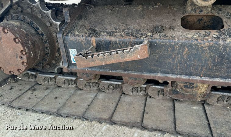 image for item LO9354 2017 John Deere 245G LC  excavator