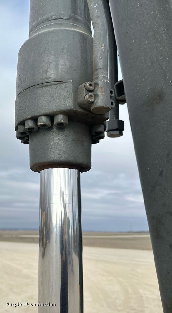 image for item LO9355 2012 John Deere FF135DX  excavator