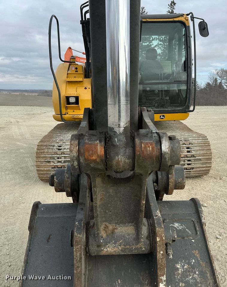 image for item LO9355 2012 John Deere FF135DX  excavator