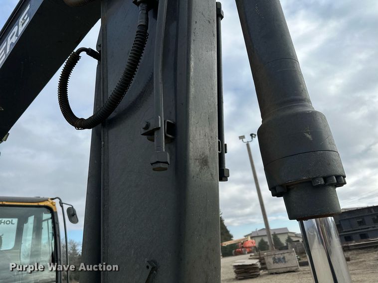 image for item LO9355 2012 John Deere FF135DX  excavator