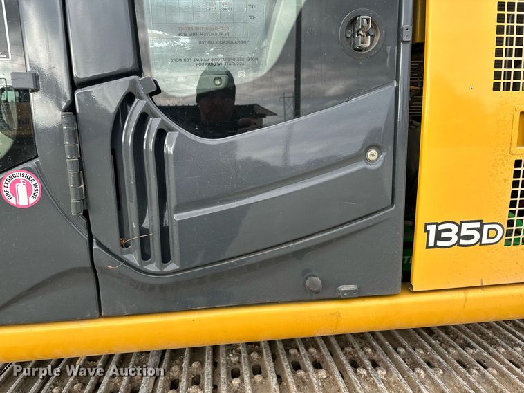 image for item LO9355 2012 John Deere FF135DX  excavator