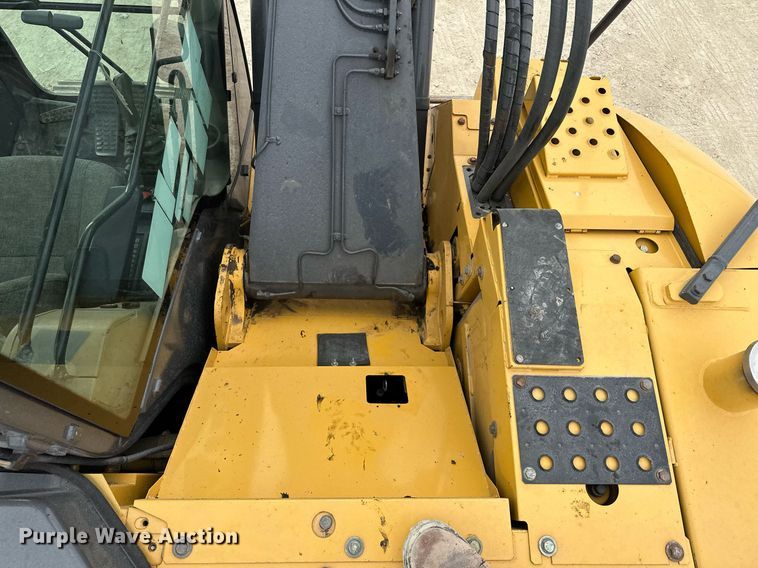 image for item LO9355 2012 John Deere FF135DX  excavator