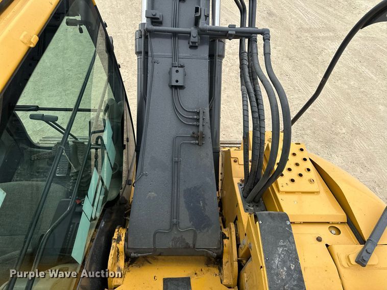 image for item LO9355 2012 John Deere FF135DX  excavator