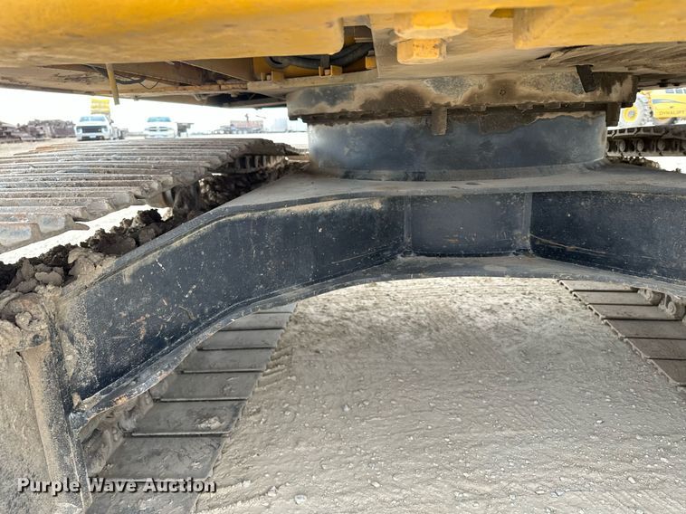 image for item LO9355 2012 John Deere FF135DX  excavator