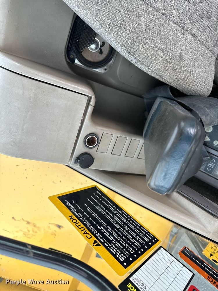 image for item LO9355 2012 John Deere FF135DX  excavator