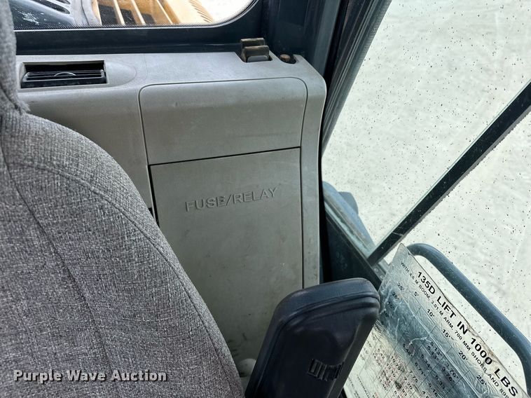 image for item LO9355 2012 John Deere FF135DX  excavator