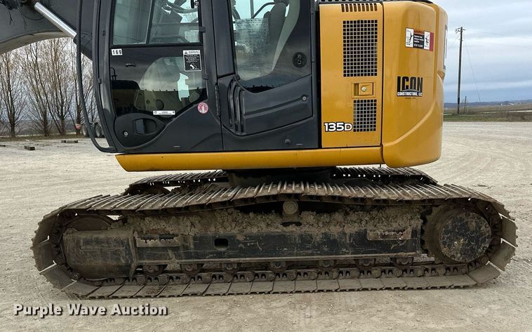image for item LO9355 2012 John Deere FF135DX  excavator