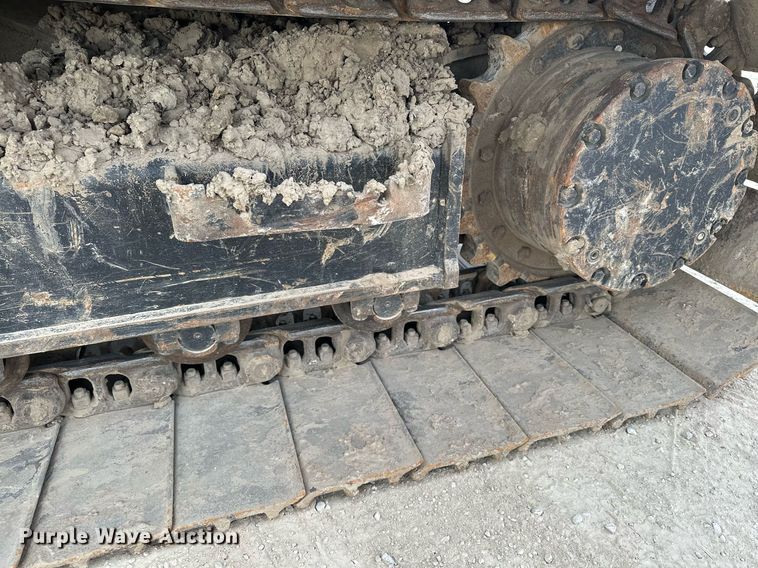 image for item LO9355 2012 John Deere FF135DX  excavator