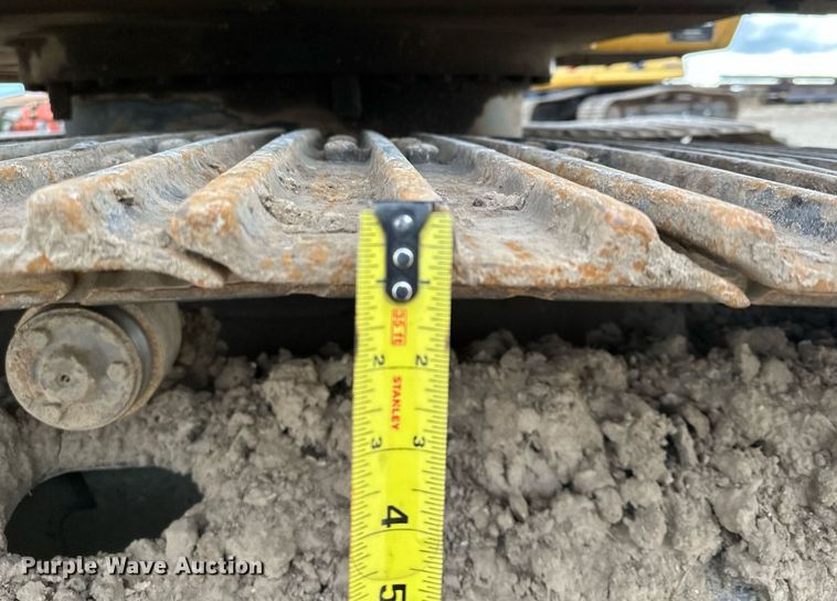 image for item LO9355 2012 John Deere FF135DX  excavator