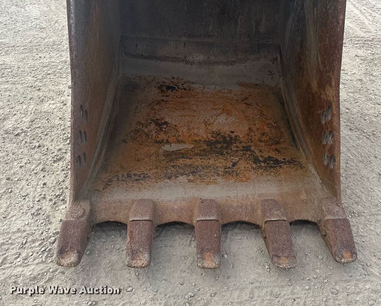 image for item LO9356 2009 Hitachi ZX240LC-3  excavator