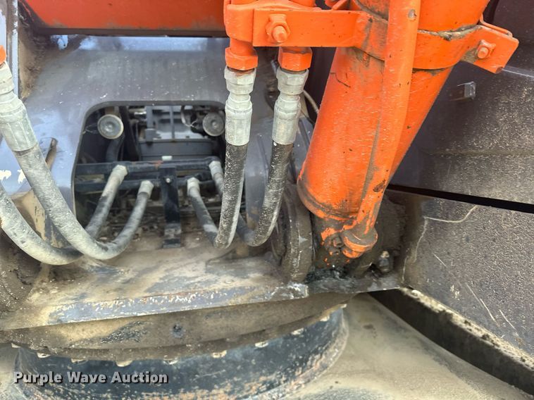 image for item LO9356 2009 Hitachi ZX240LC-3  excavator
