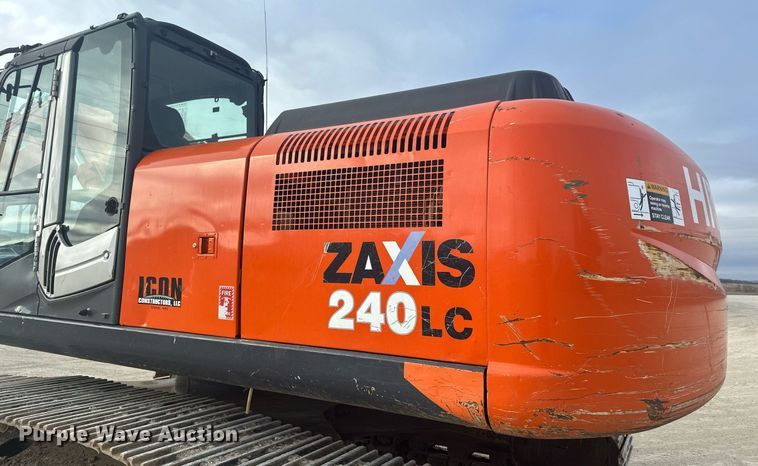 image for item LO9356 2009 Hitachi ZX240LC-3  excavator