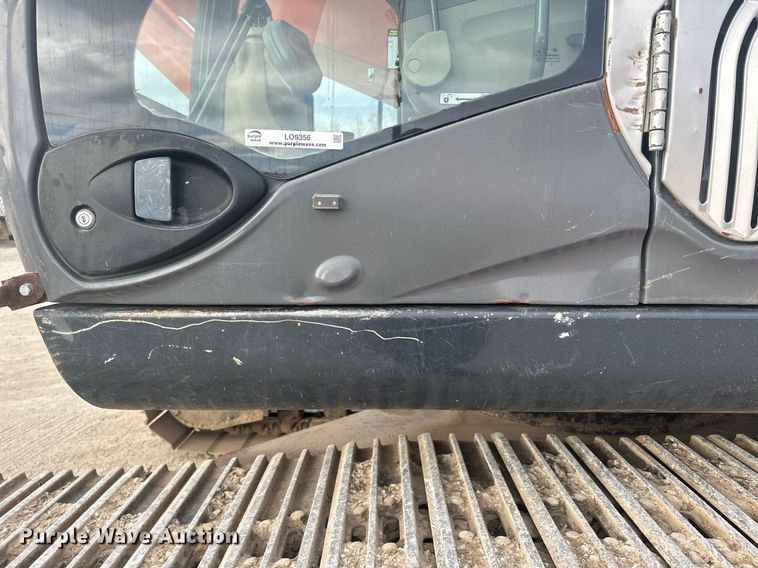 image for item LO9356 2009 Hitachi ZX240LC-3  excavator