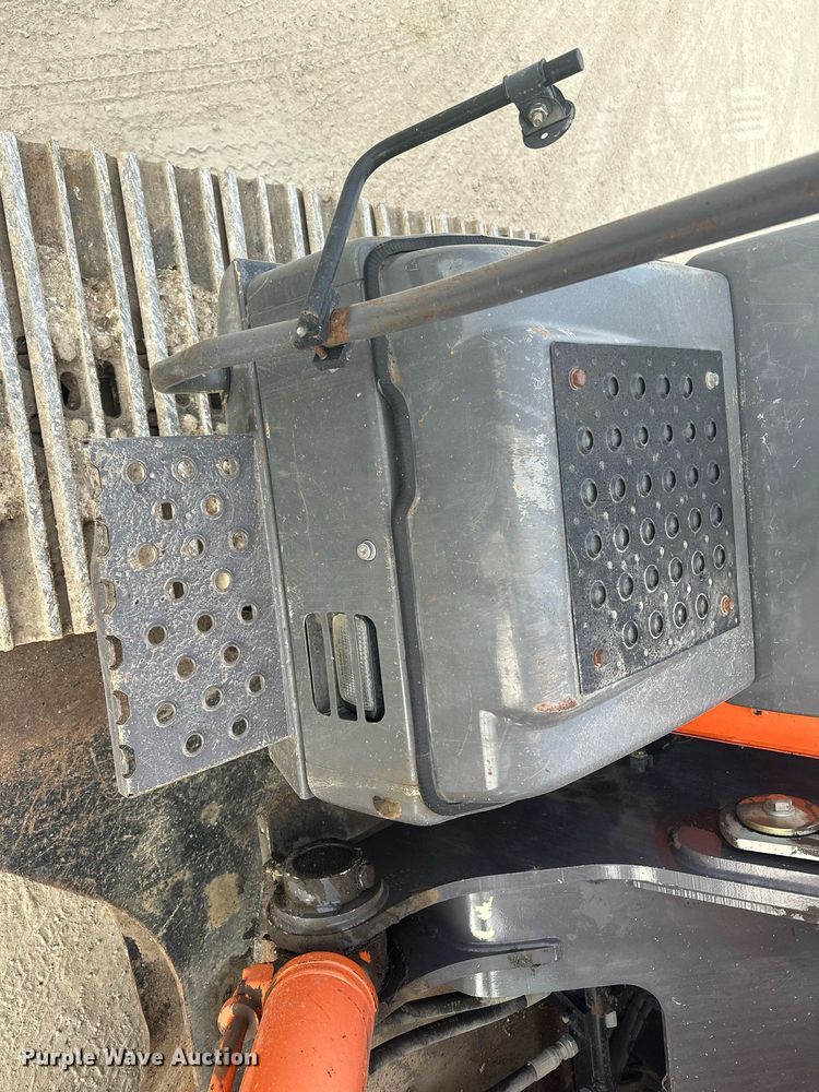 image for item LO9356 2009 Hitachi ZX240LC-3  excavator