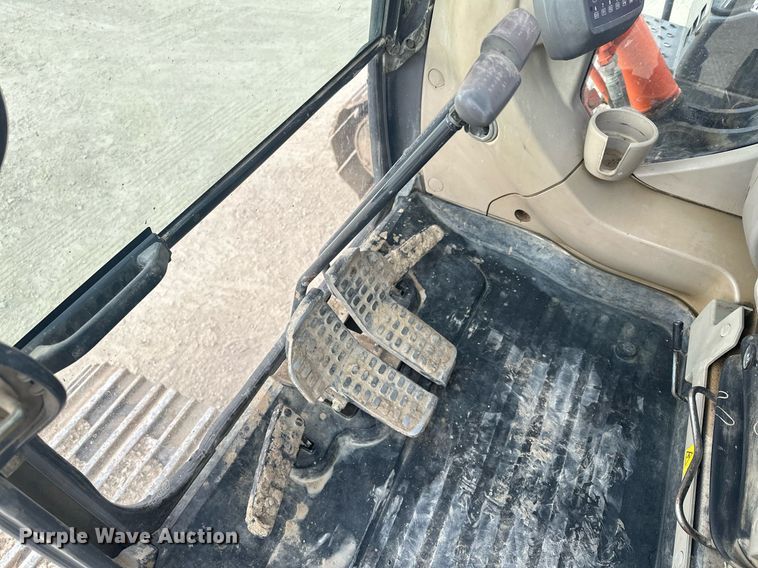 image for item LO9356 2009 Hitachi ZX240LC-3  excavator