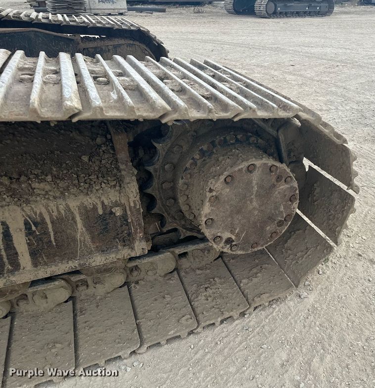 image for item LO9356 2009 Hitachi ZX240LC-3  excavator