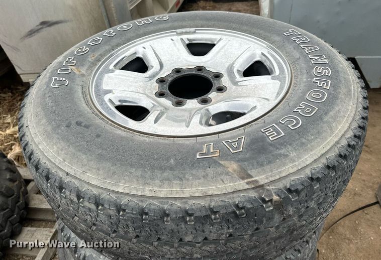 image for item LO9358 Tires and wheels