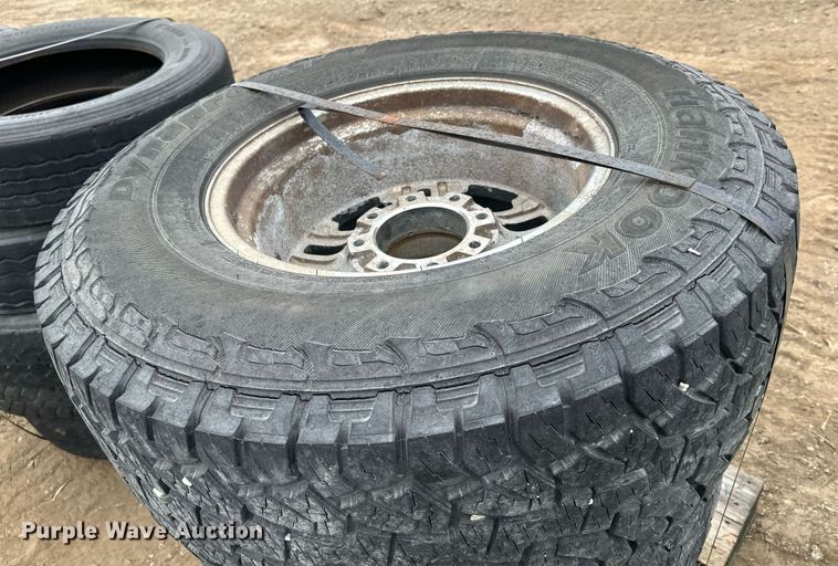 image for item LO9358 Tires and wheels