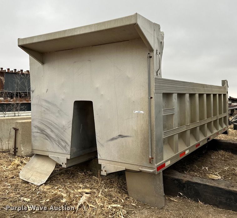 image for item LO9359 Dump truck bed