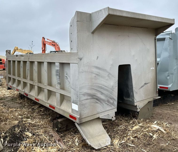 image for item LO9359 Dump truck bed