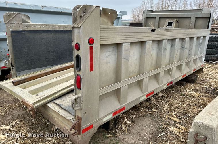 image for item LO9359 Dump truck bed