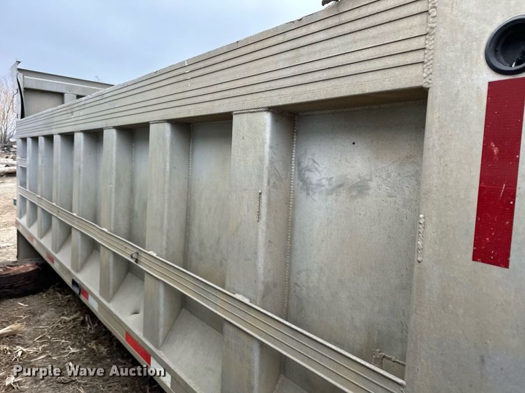 image for item LO9359 Dump truck bed