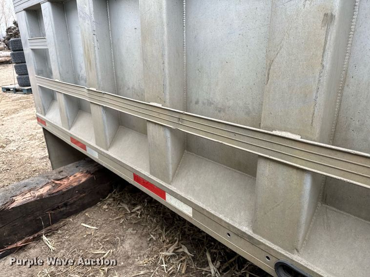 image for item LO9359 Dump truck bed