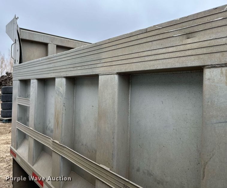 image for item LO9359 Dump truck bed