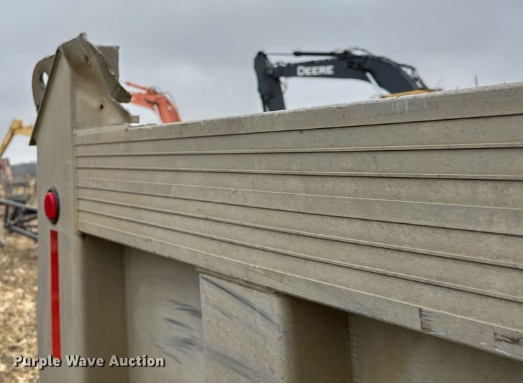 image for item LO9359 Dump truck bed
