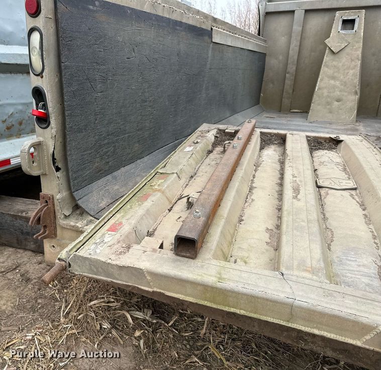 image for item LO9359 Dump truck bed