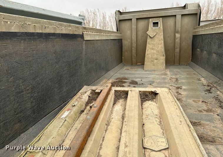 image for item LO9359 Dump truck bed