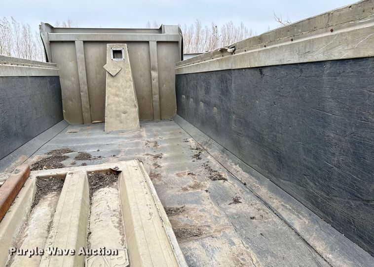 image for item LO9359 Dump truck bed