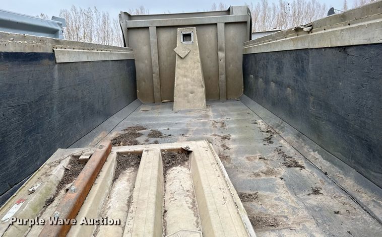 image for item LO9359 Dump truck bed